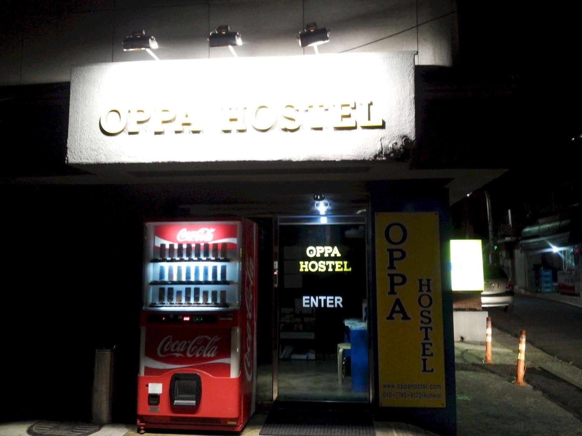 Oppa Hostel Seúl Exterior foto